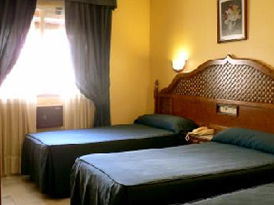 Hostal El Triunfo Córdoba Exteriör bild